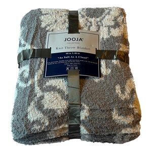 JOOJA Ultra Soft Throw Blanket Reversible Patterned Grey 60X80 Inches NWT